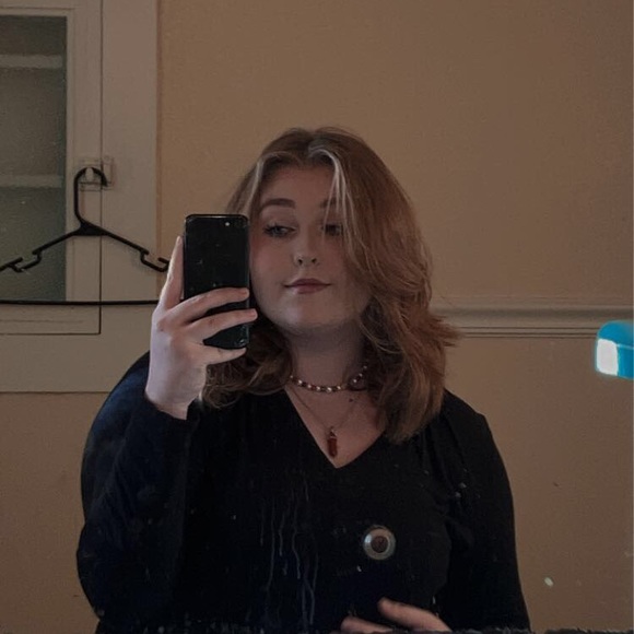 Meet your Posher, Lainee - Picture 1 of 1